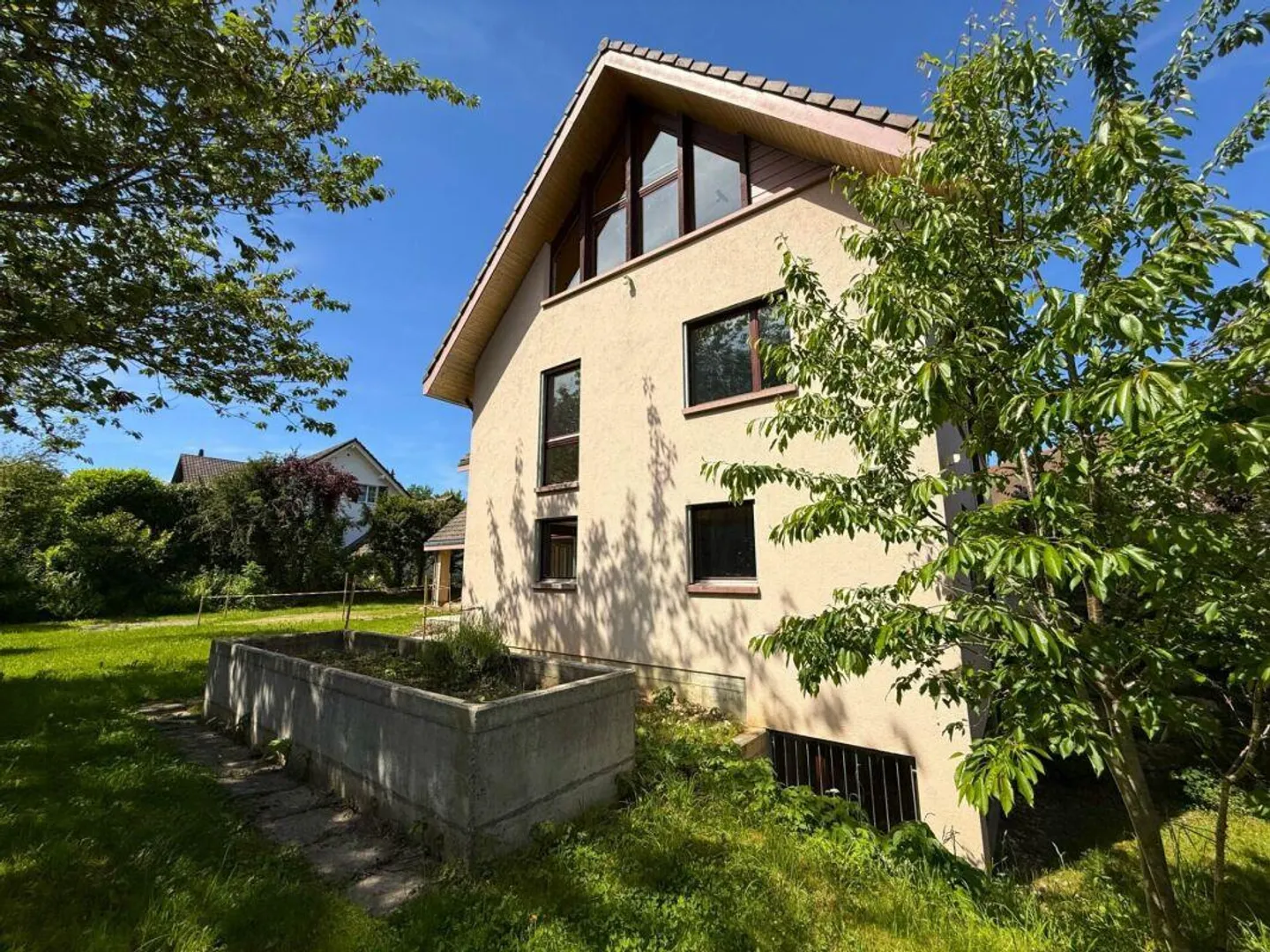 Spacious and Detached 9.5-Room Family Home - Nature-Friendly Living Close to the City - Photo 13 of 16