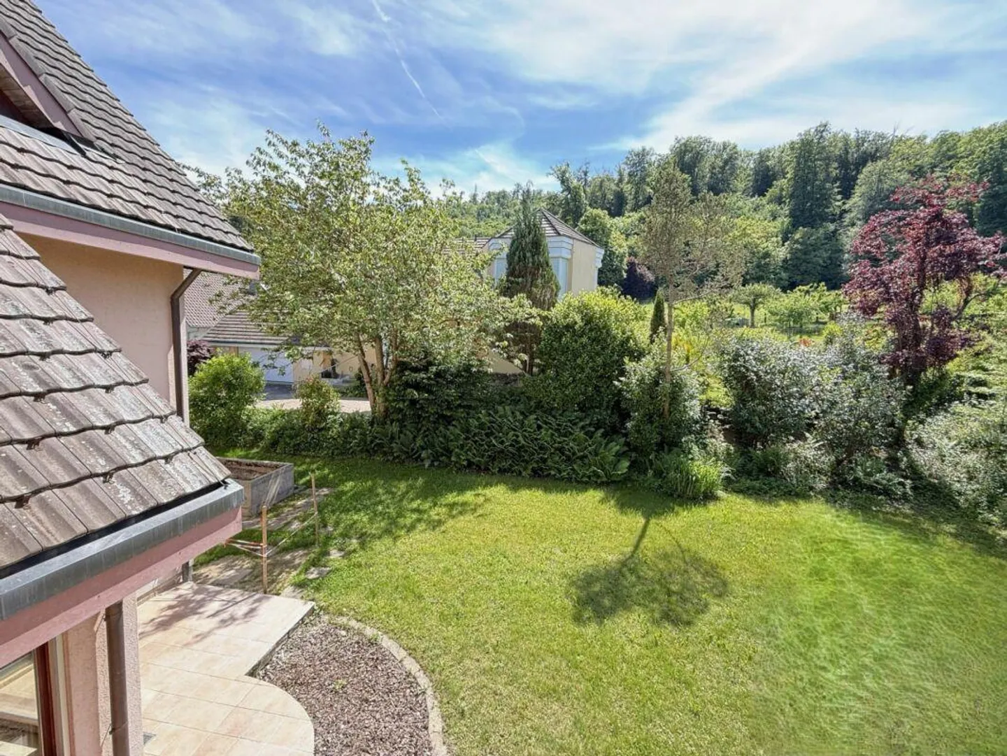 Spacious and Detached 9.5-Room Family Home - Nature-Friendly Living Close to the City - Photo 16 of 16