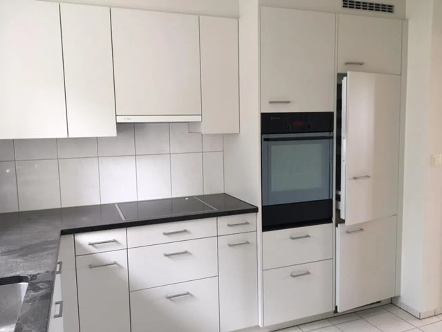 Praktische 4.5-Zimmer-Wohnung mit Blick ins Grüne - Foto 2 von 11