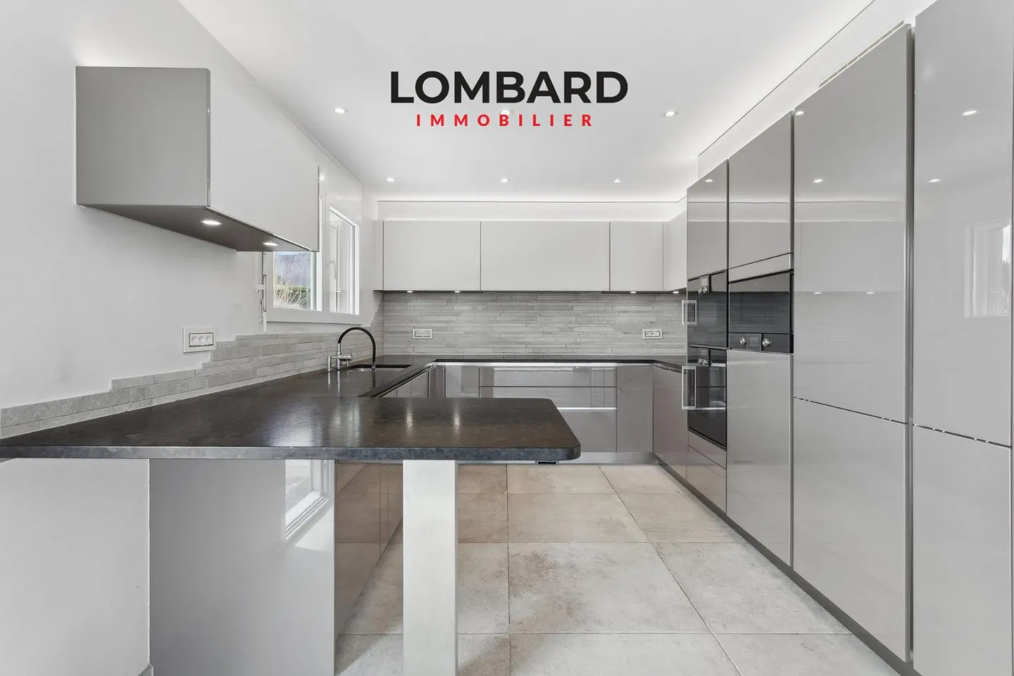 Villa 6.5 rooms - Photo 3 of 9