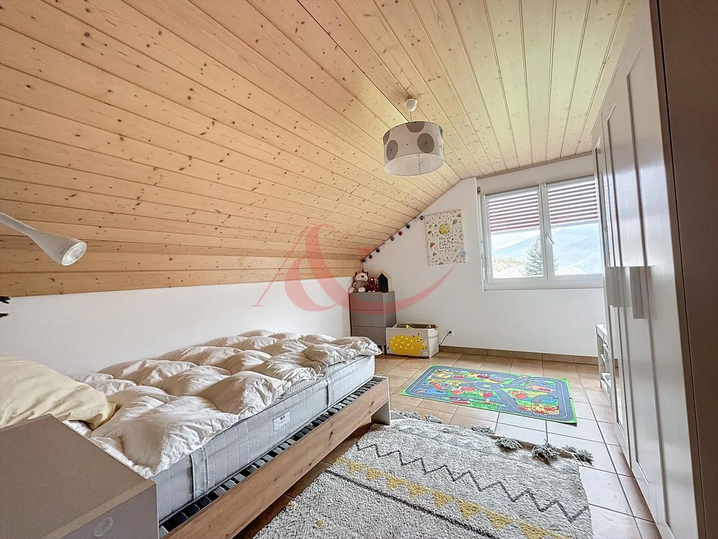 House 8.5 rooms - Photo 11 of 13