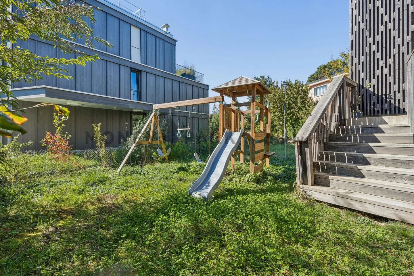 Architektenhaus von 145m2 | Minergie | Dachterrasse | Seeblick - Foto 10 von 10
