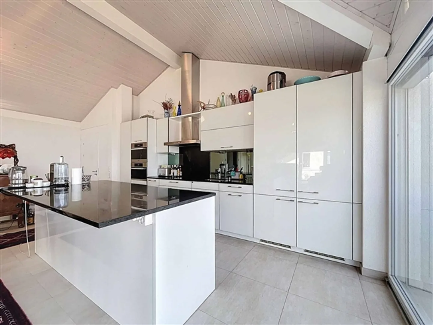 Villa mit Blick auf See und Berge - Foto 3 von 11