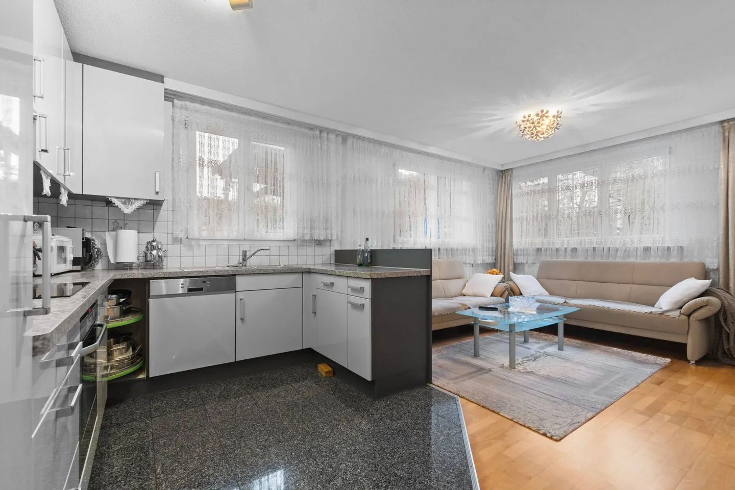 Mehrfamilienhaus mit 3 Wohneinheiten - ideal als Generationenhaus oder Renditeobjekt - Foto 15 von 20