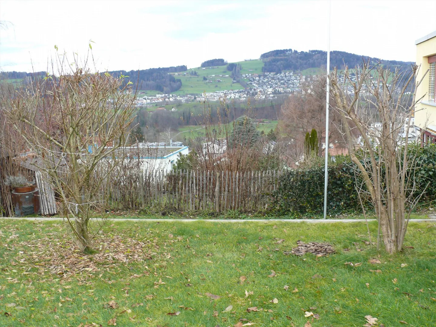 Incantevole casa a schiera in una posizione privilegiata - Foto 2 di 5