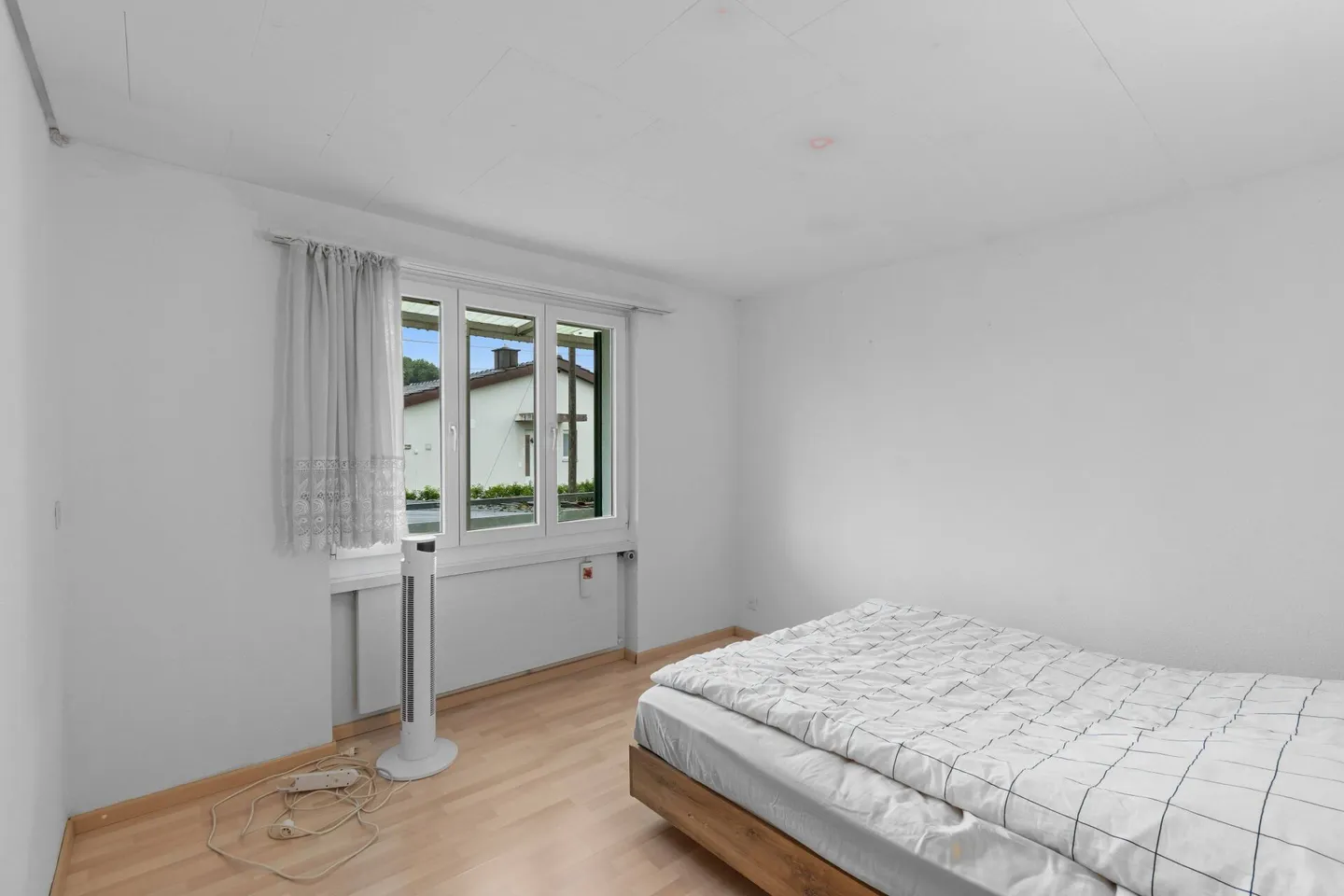 Mehrfamilienhaus mit 3 Wohneinheiten - ideal als Generationenhaus oder Renditeobjekt - Foto 19 von 20