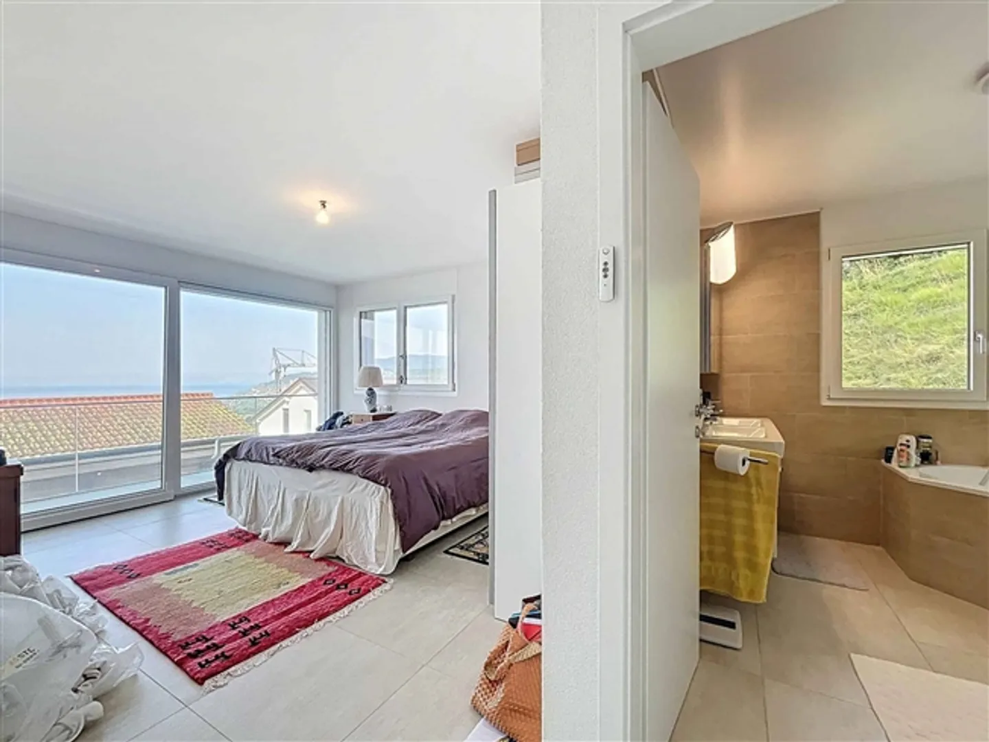 Villa mit Blick auf See und Berge - Foto 7 von 11