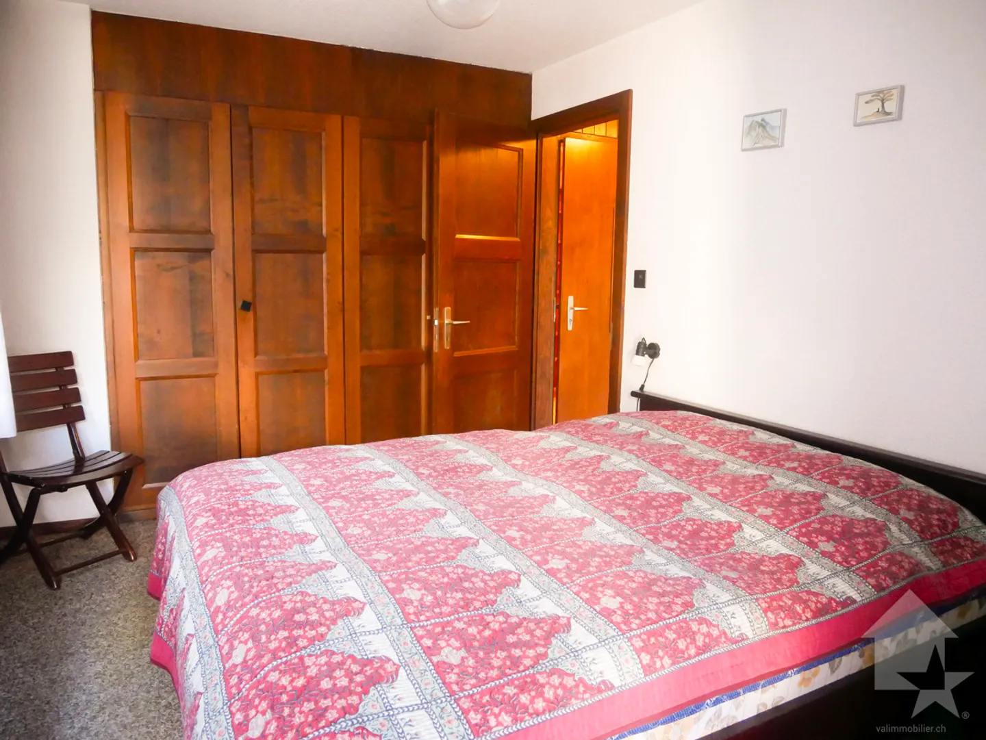 2.5 rooms in the heights of Ovronnaz with a very large terrace! - Photo 7 of 11