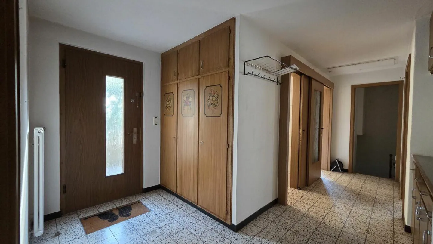 Detached 3.5-room single-family house close to the center, in a sunny location with a wide view - Photo 5 of 14