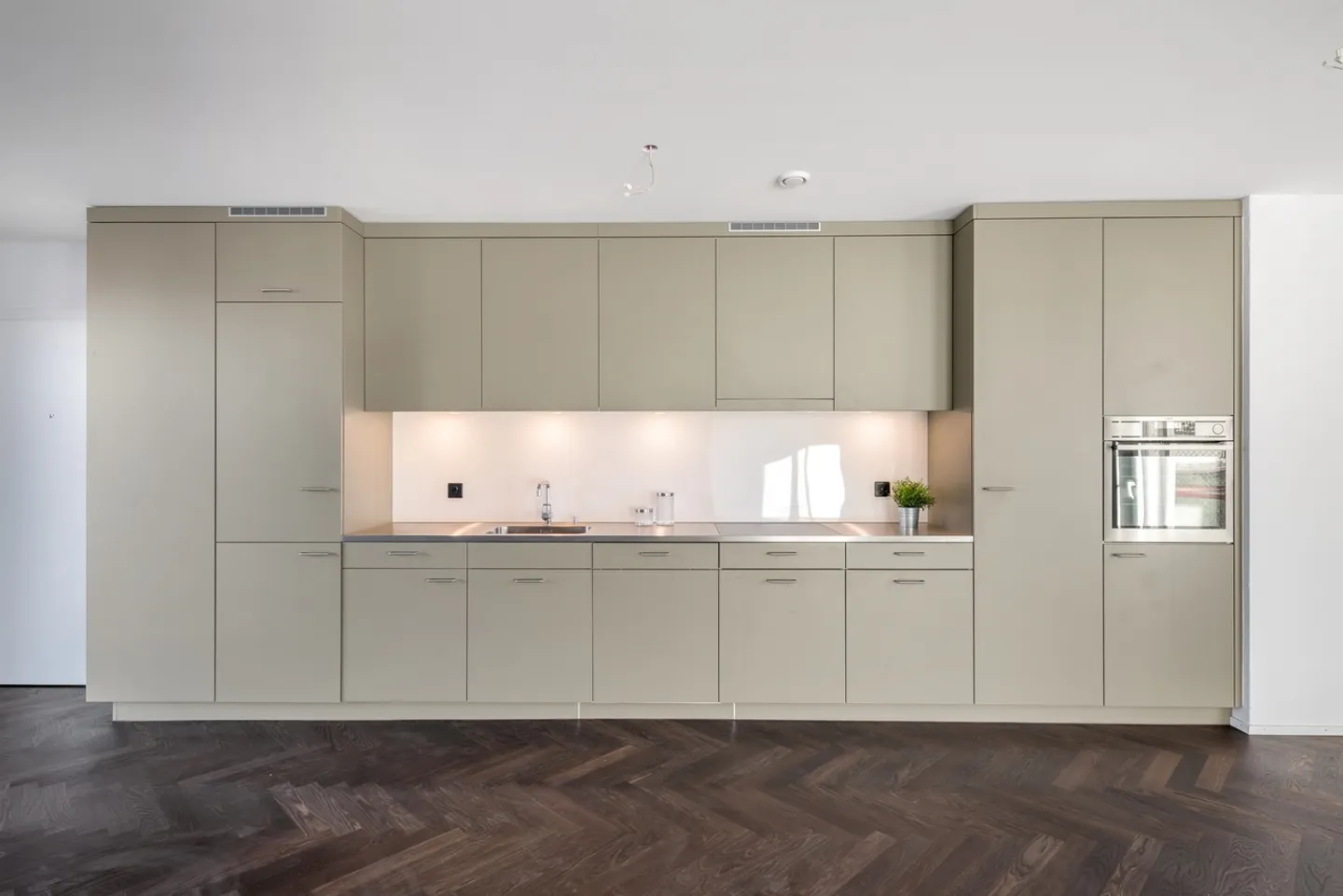 The perfect apartment in the Zwicky area - Photo 2 of 6
