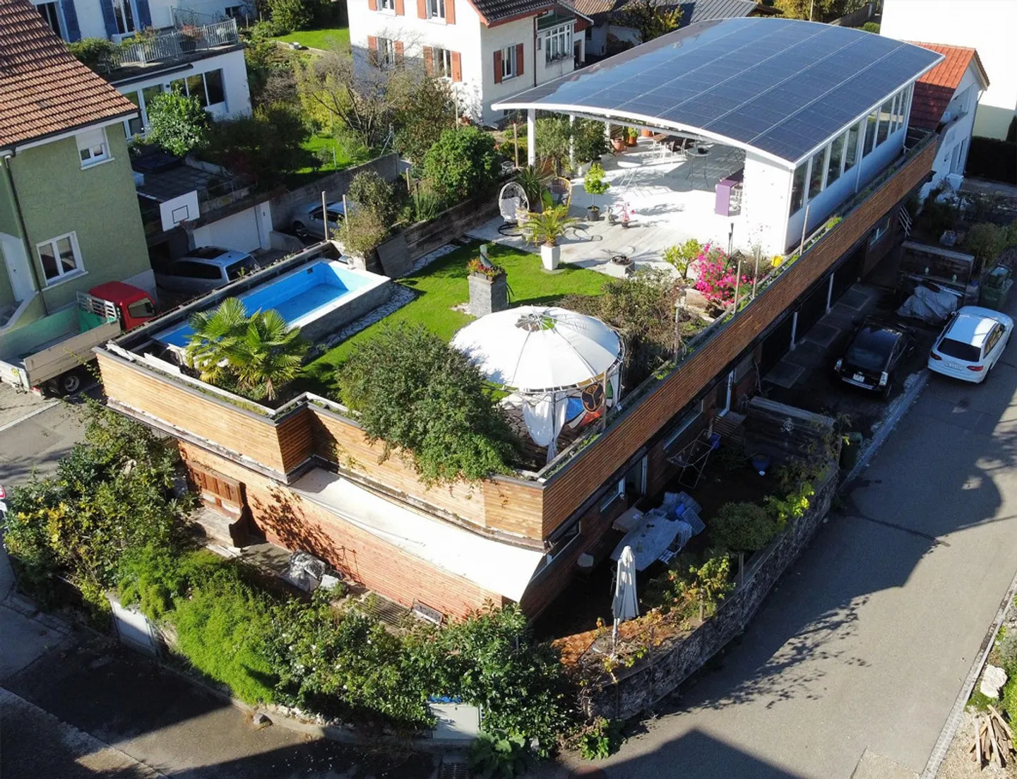 5.5-Room Single-Family House with Unique Rooftop Terrace - Photo 17 of 18