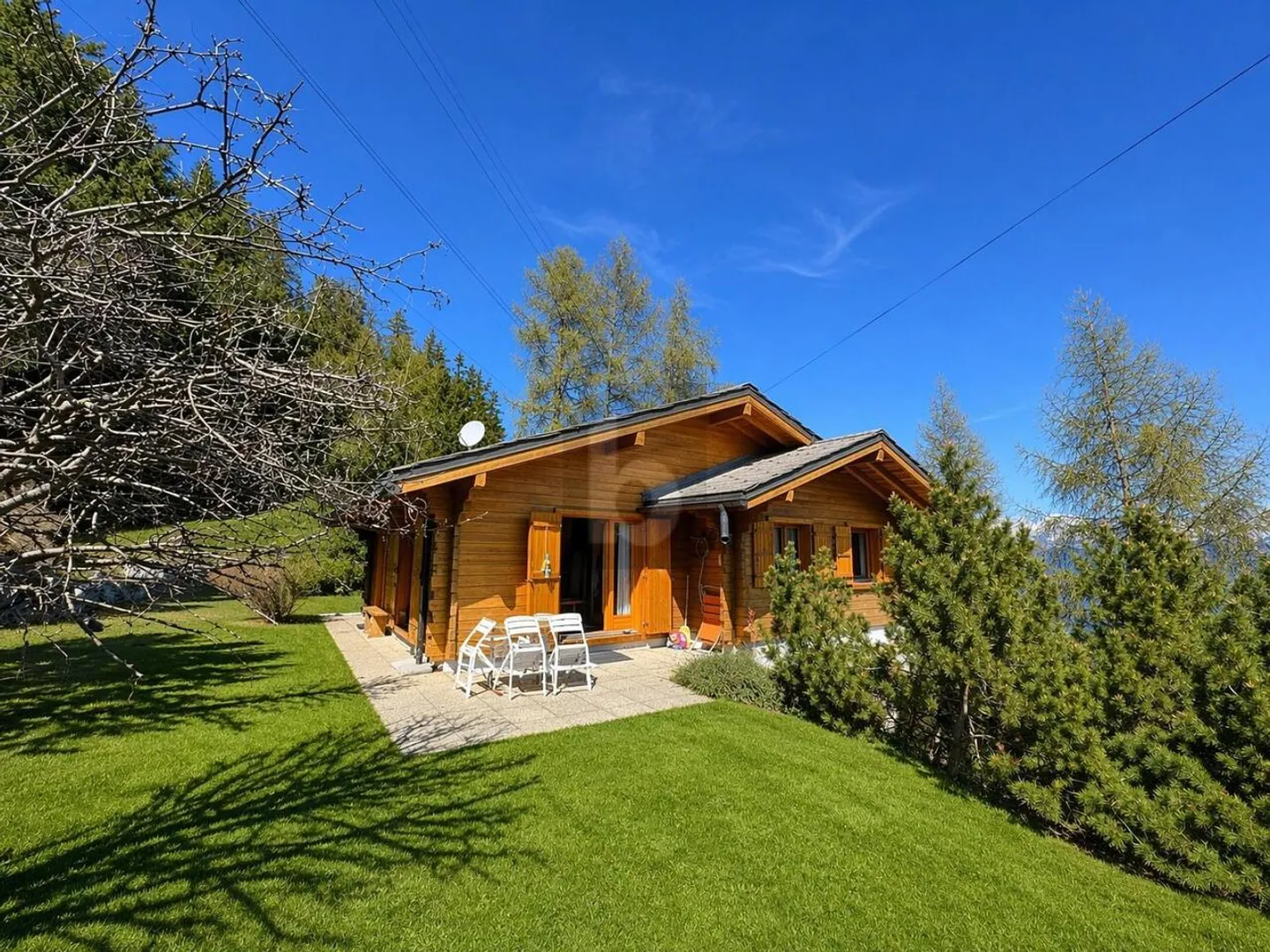 FULL OF CHARM, UNOBSTRUCTED VIEW AND QUIET - Photo 1 of 6