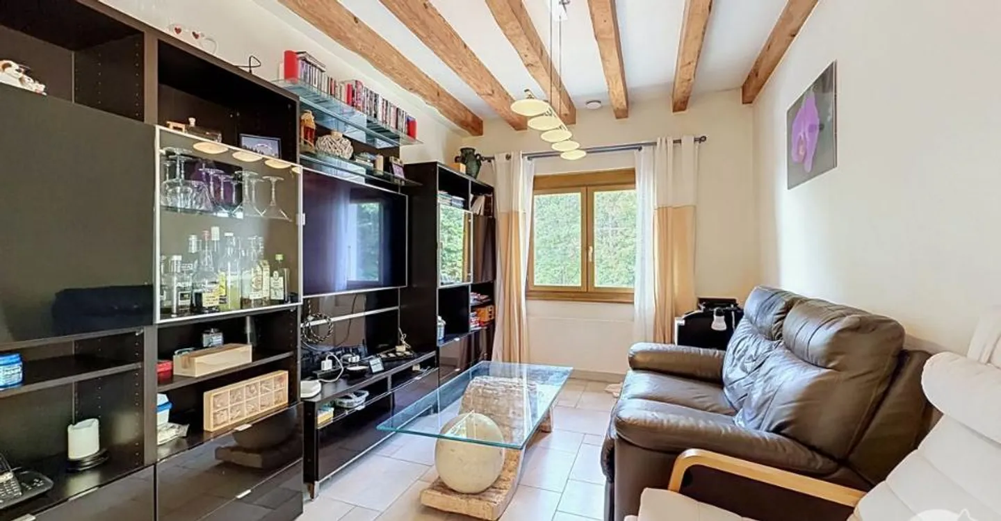 Maison Charmante avec Appartement - Photo 2 sur 8