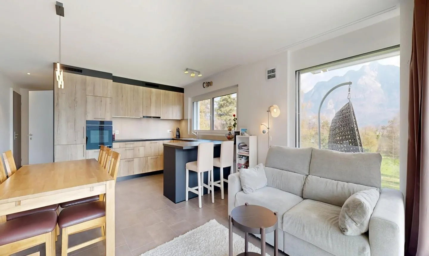 Exklusiv: Helle Wohnung mit großer Terrasse - Foto 2 von 11