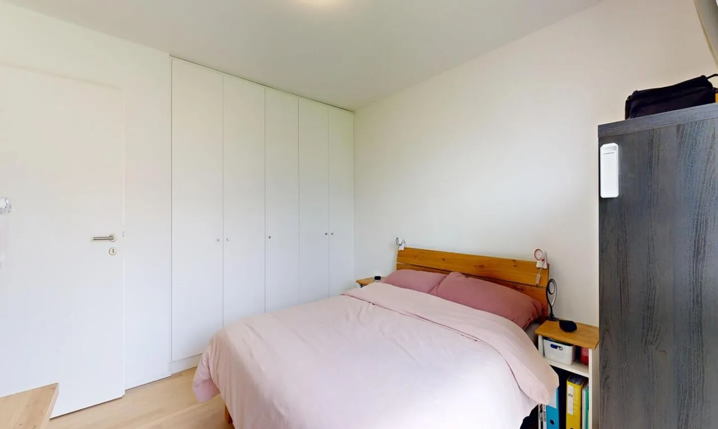 Exklusiv: Helle Wohnung mit großer Terrasse - Foto 8 von 11