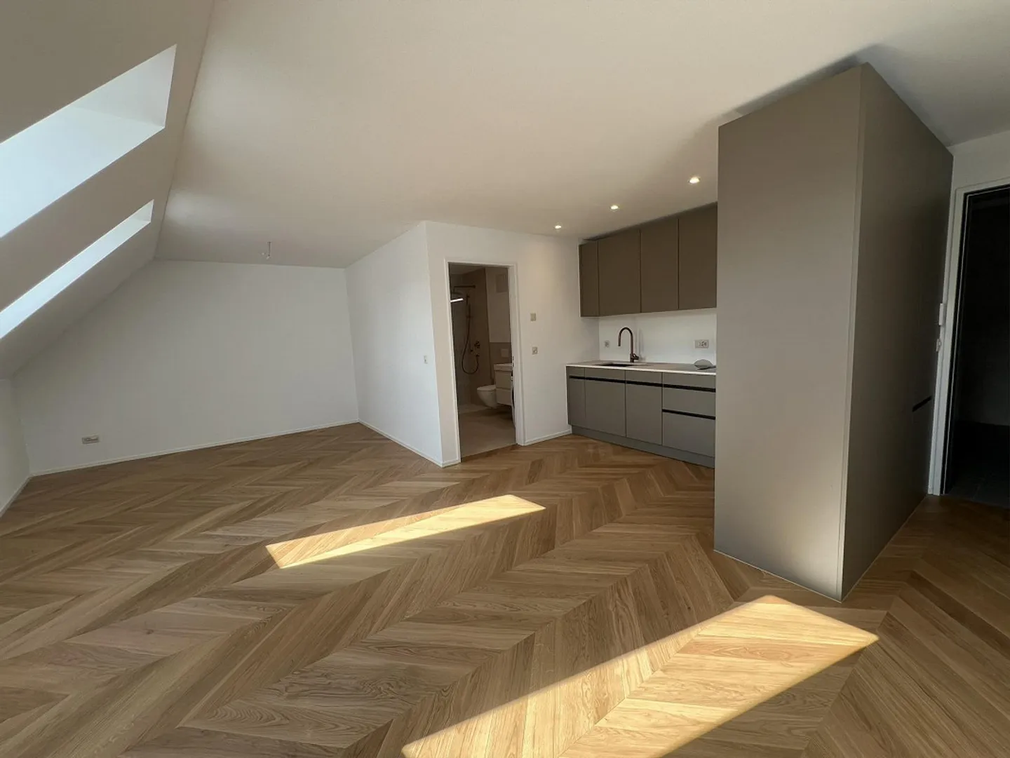 High-quality, comfortable 1.5-room studio in a new building - Photo 2 of 10