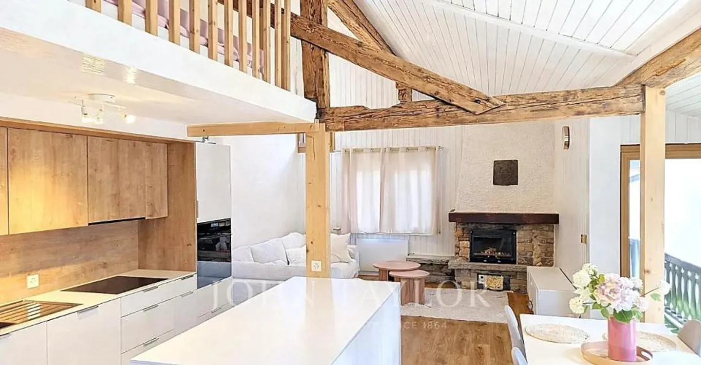 Casa di charme ristrutturata - Savièse - Foto 1 di 6