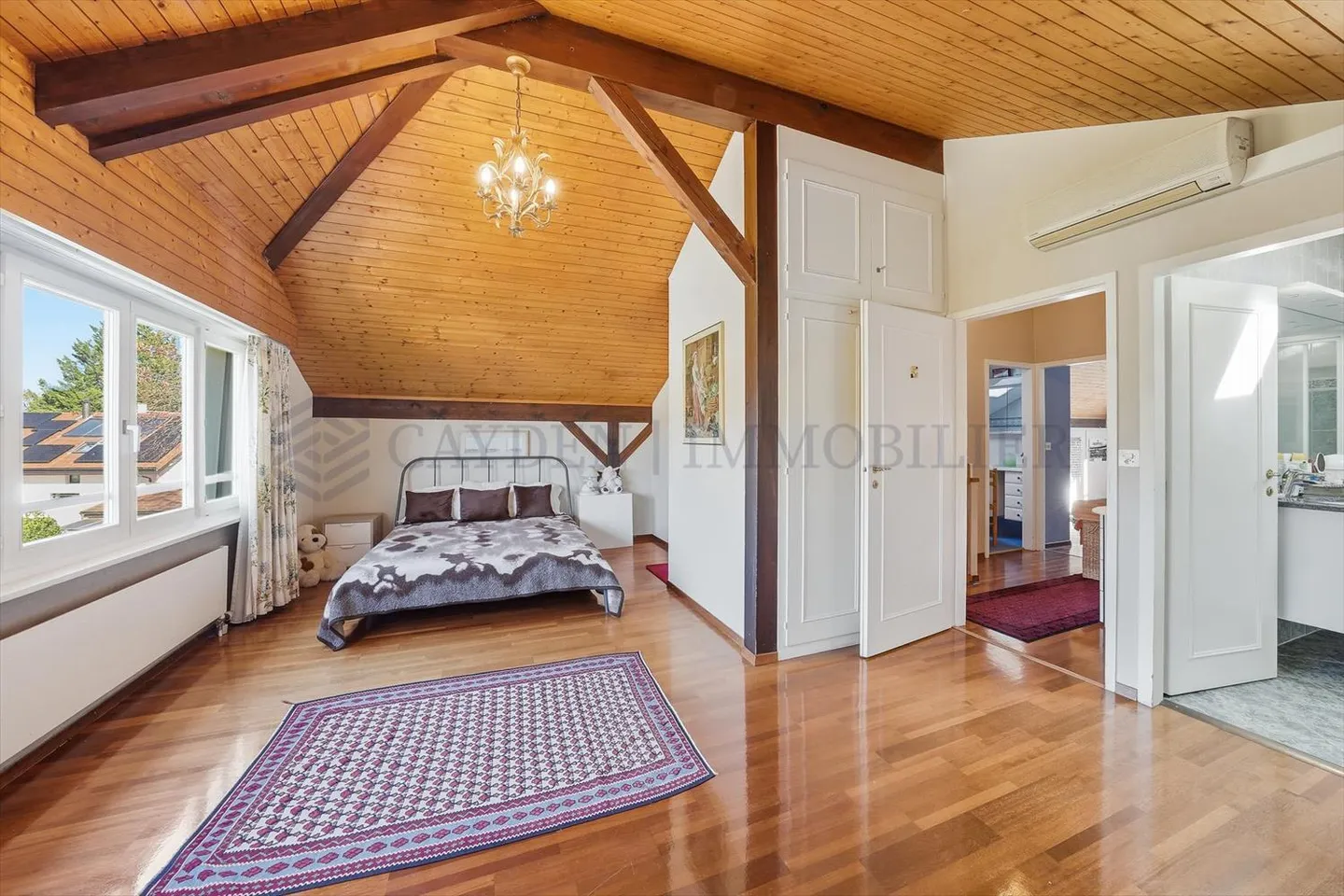 9-room House - Photo 9 of 11