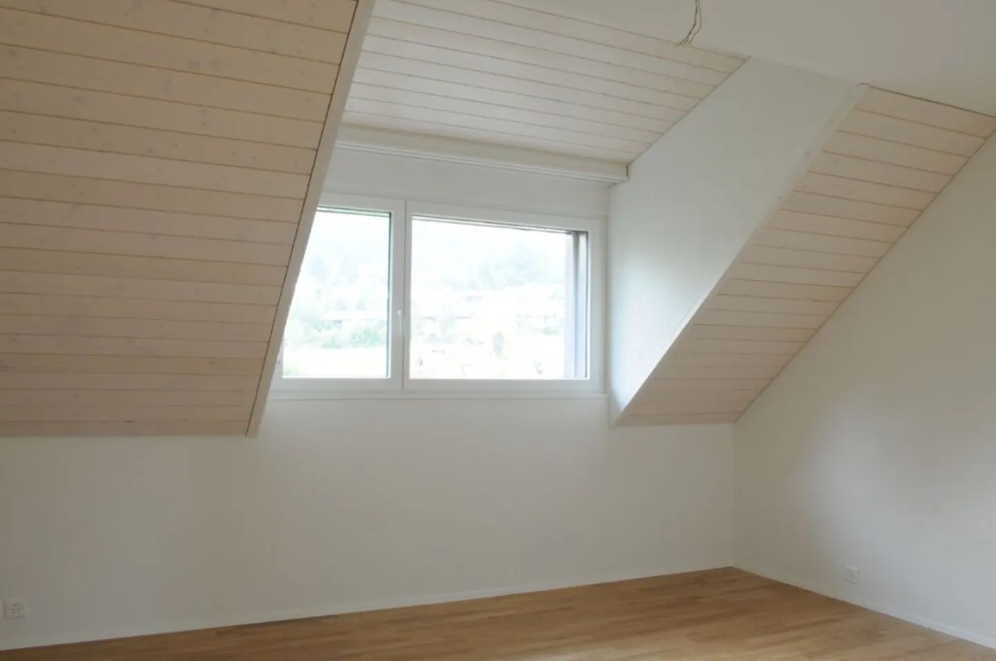 Your new home in the village center: 3.5-room maisonette with gallery & cozy terrace - Photo 8 of 16