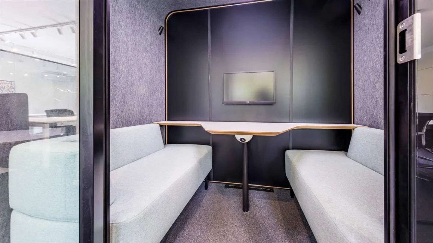 PRESTIGIOUS OFFICE FOR SALE – PETIT-SACONNEX, GENEVA - Photo 5 of 5