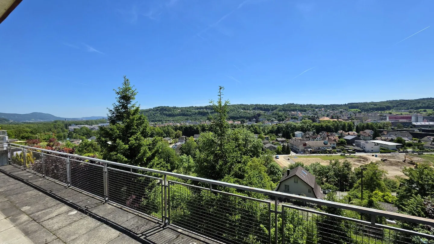 Maison individuelle de 5,5 pièces avec parcelle généreuse, espace de conception correspondant et vue magnifique - Photo 5 sur 6