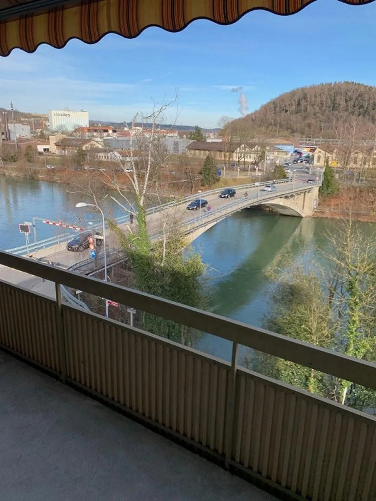 Bright and spacious 2-room apartment - Photo 1 of 6