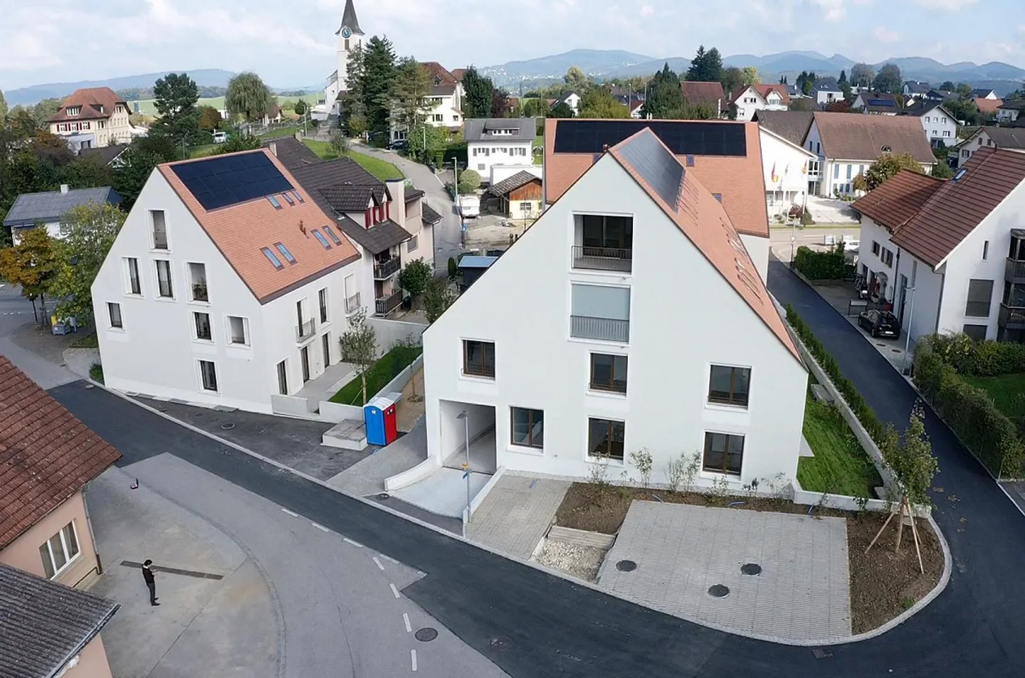 Appartement 2.5 pièces avec grande terrasse dans un nouvel immeuble attrayant - Photo 5 sur 6