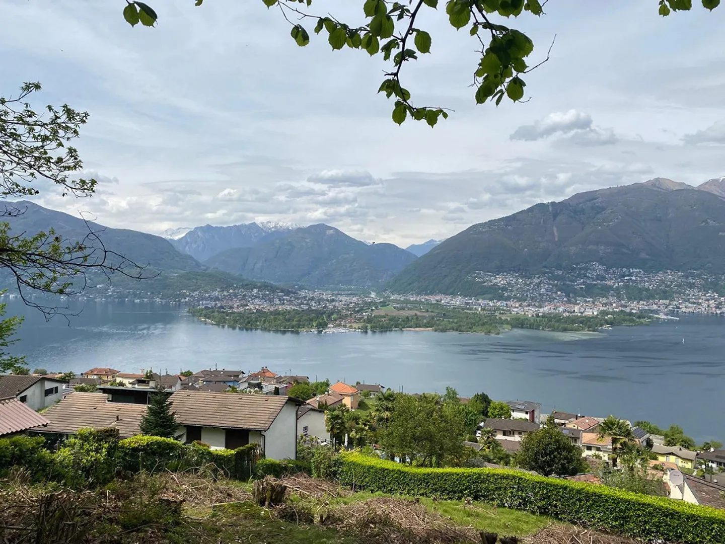 Terreno edificabile a Gambarogno con vista spettacolare - Foto 1 di 7