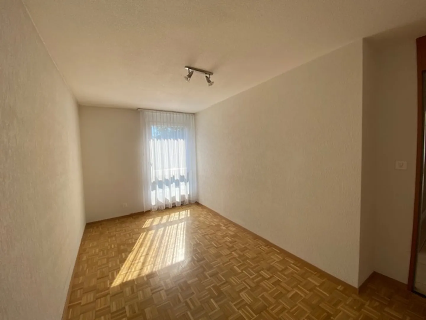 4.5 Room Apartment - Photo 8 of 14