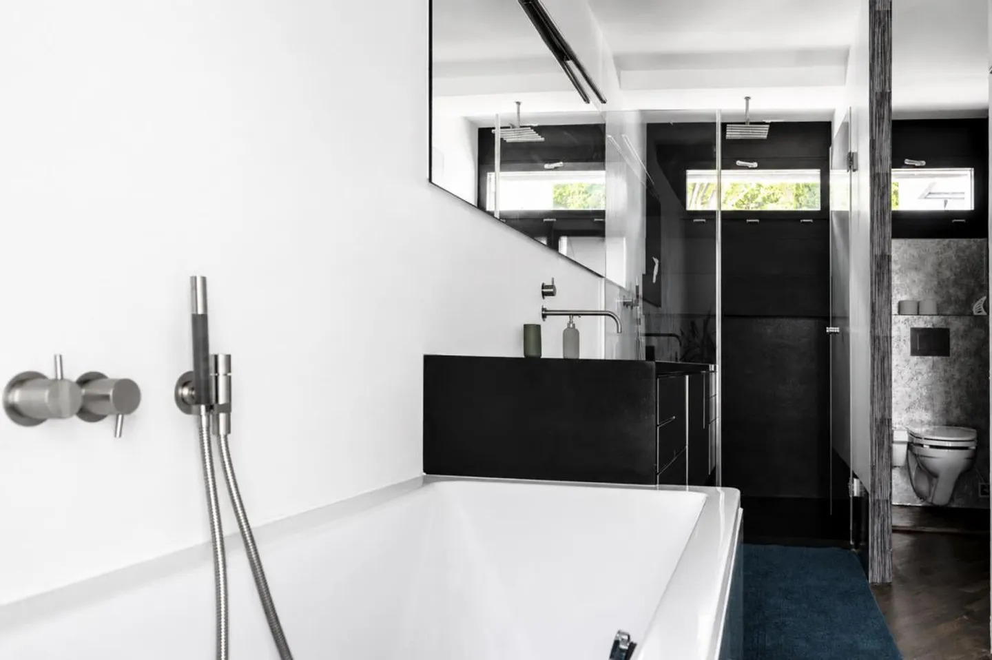 Elegante 10-Zimmer-Villa mit Kunst - Foto 12 von 30