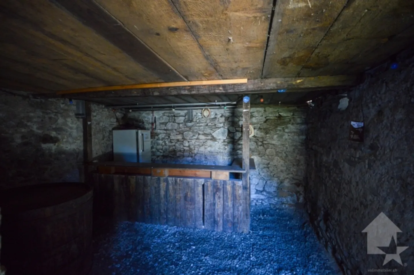 «Charmant grenier et ancien mayen avec projet de rénovation» - Photo 10 sur 12