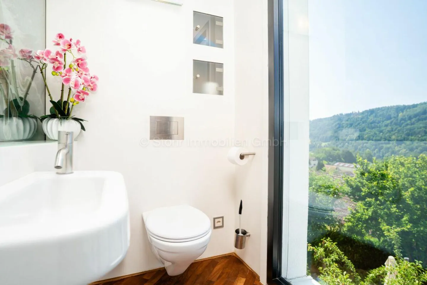 Elegante 10-Zimmer-Villa mit Kunst - Foto 20 von 30