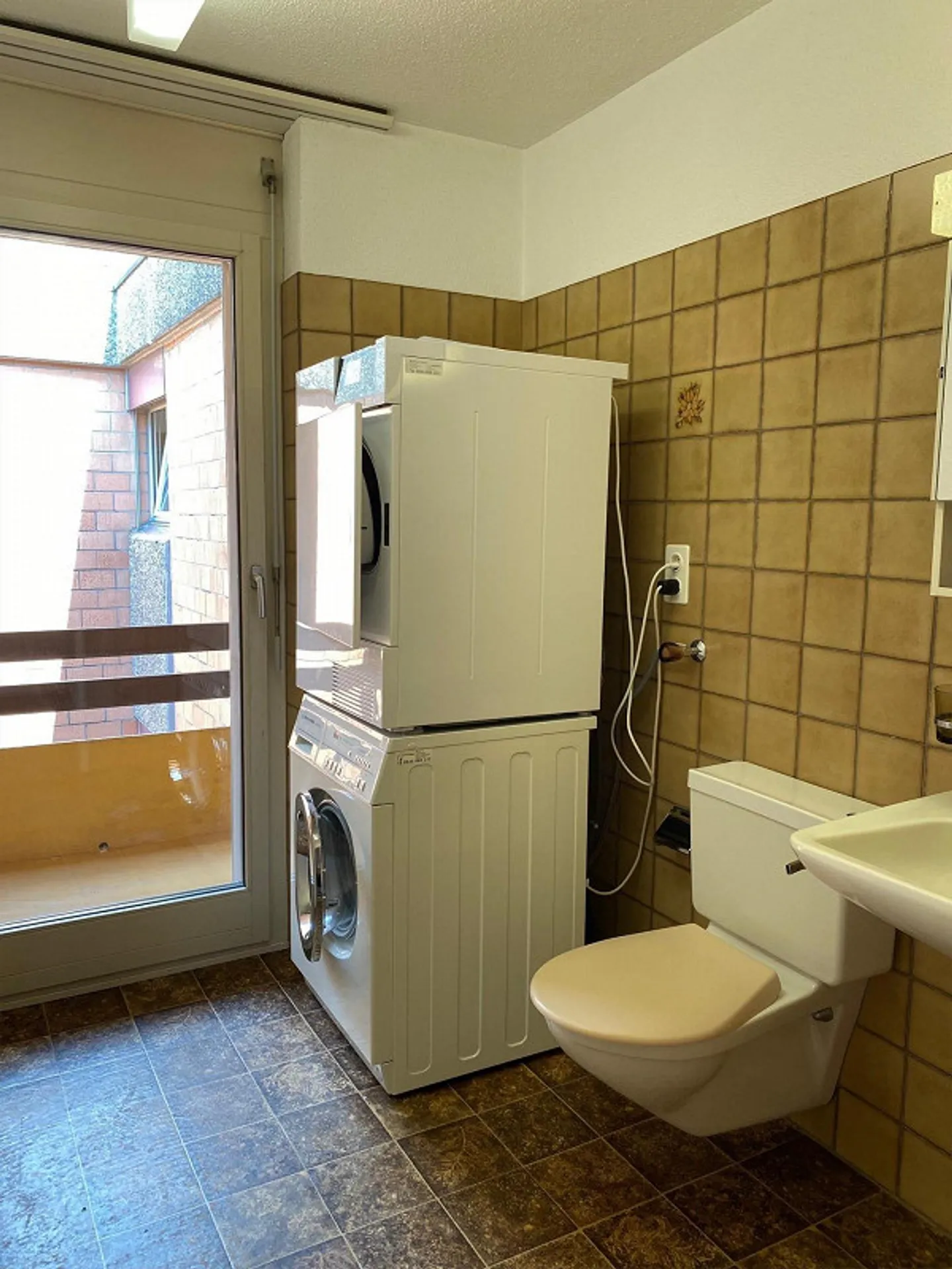 Rent without deposit - cozy apartment in the neighborhood - Photo 5 of 8