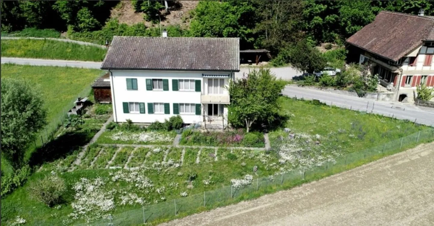 Charmante Wohnung mit Balkon - Foto 1 von 7