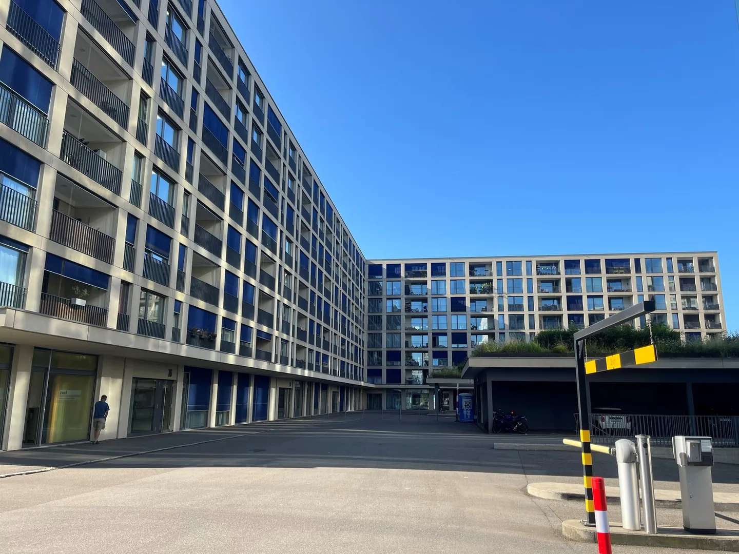 Modernes Apartment in Oerlikon - Foto 1 von 7