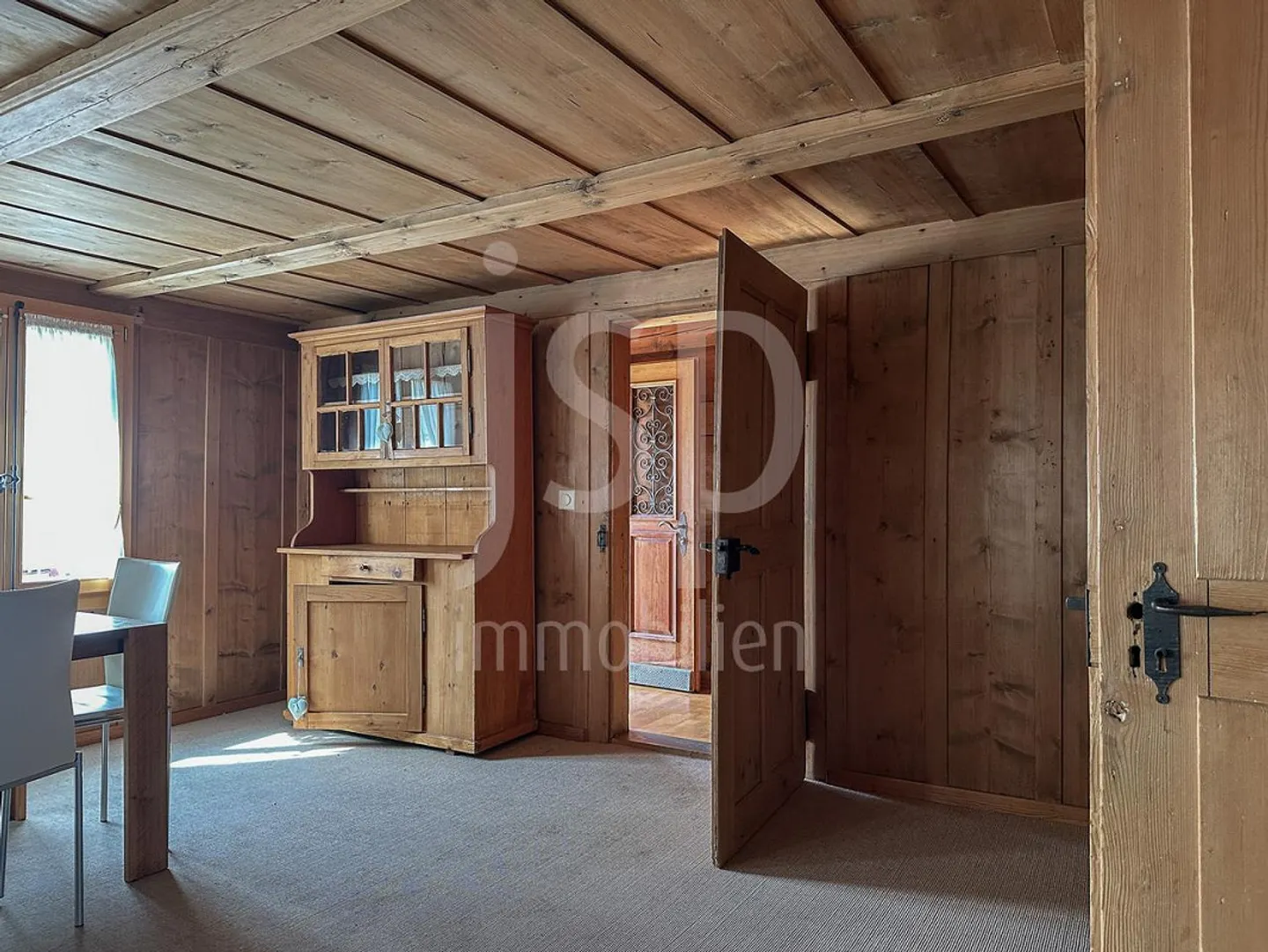 Well-kept farmhouse with 3,397m2 plot - Photo 14 of 25