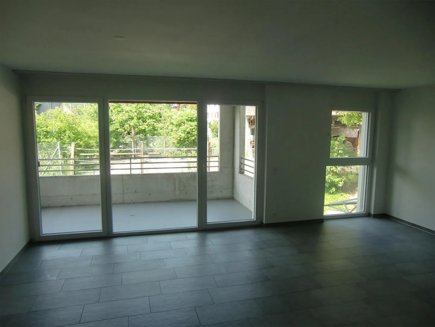 Geräumige Erdgeschosswohnung - Foto 2 von 9