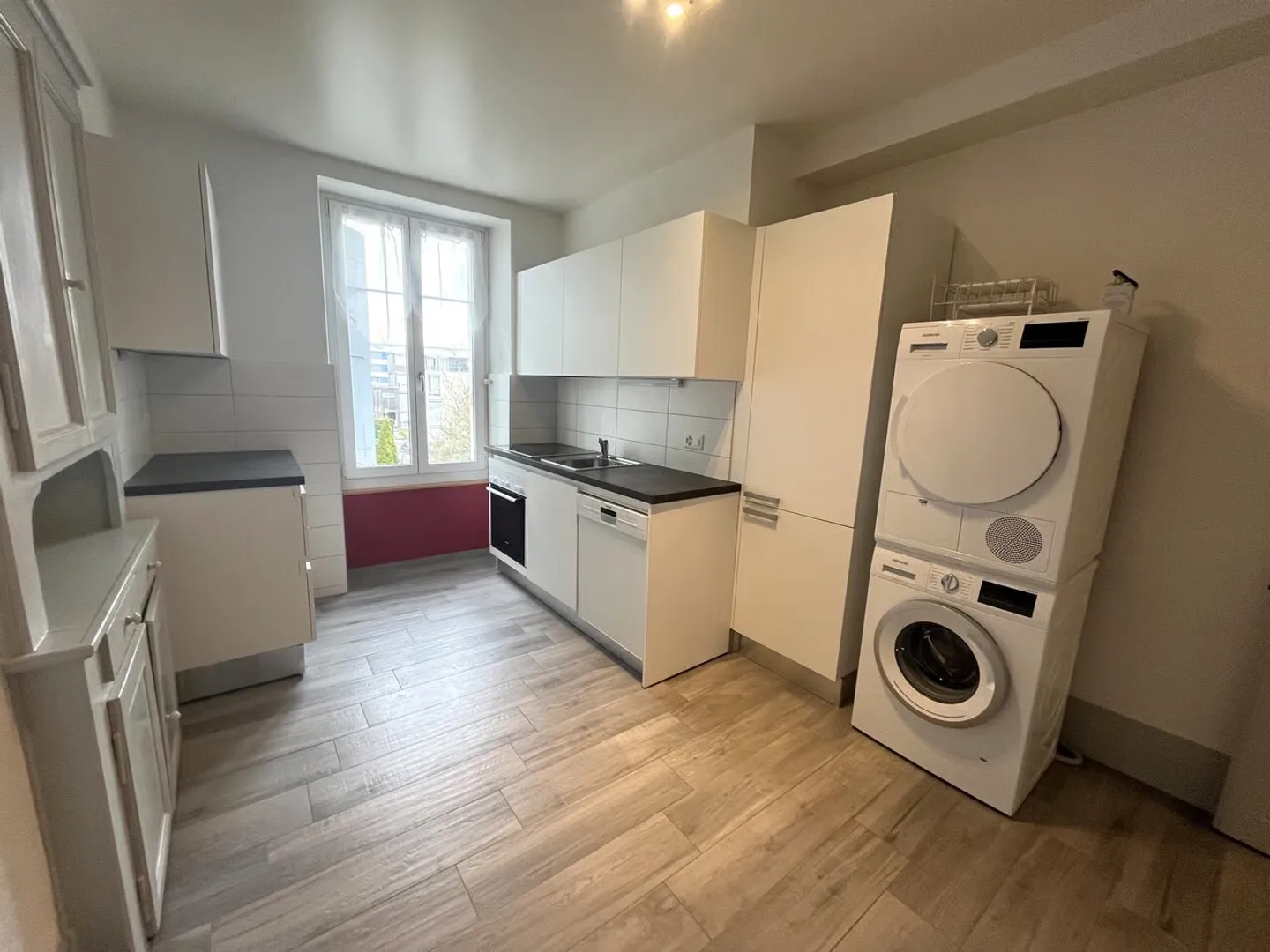 Grand 4 pièces avec balcon et jardin à Yverdon-les-Bains - Foto 1 von 8
