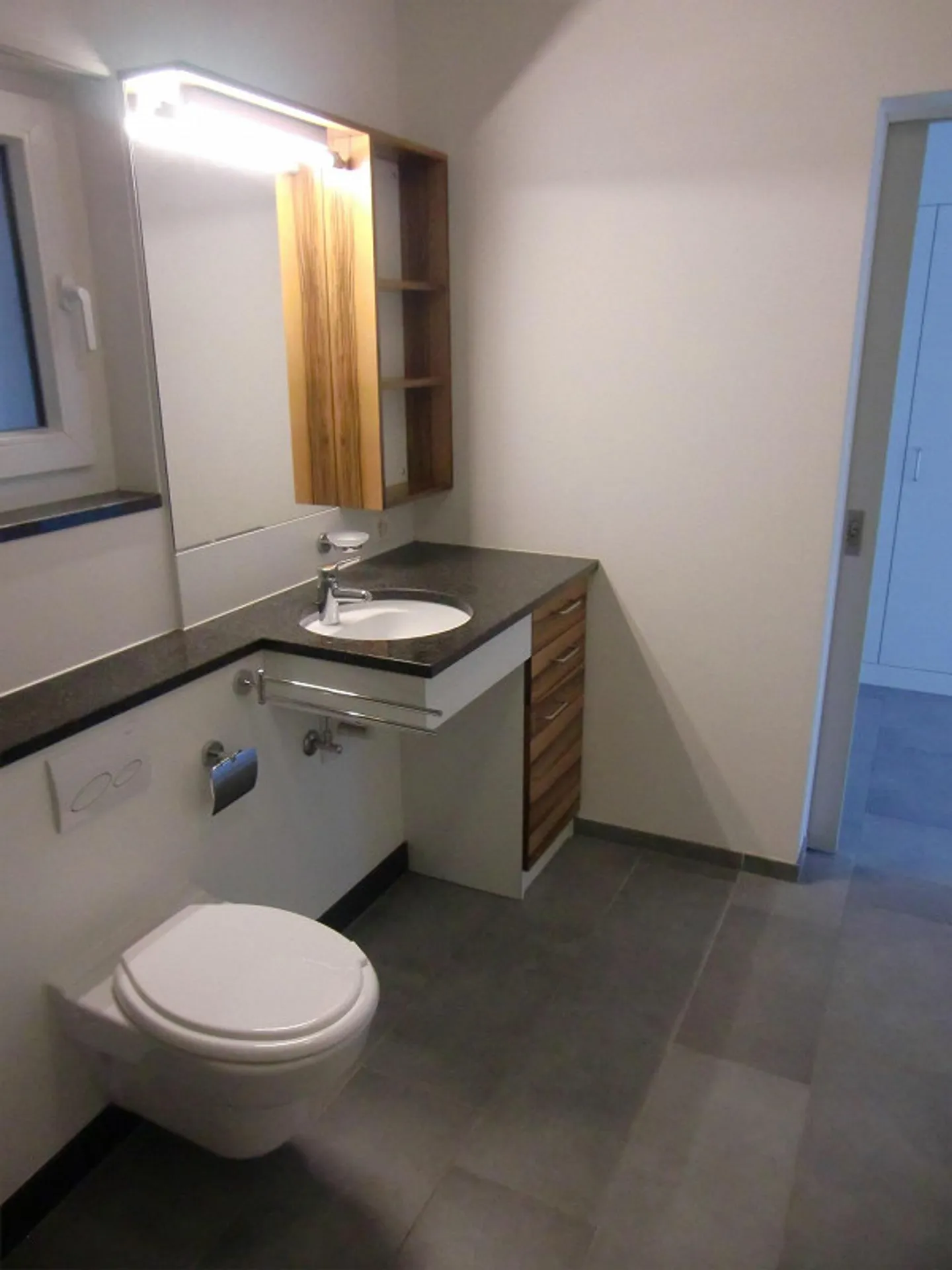 Geräumige Erdgeschosswohnung - Foto 4 von 9