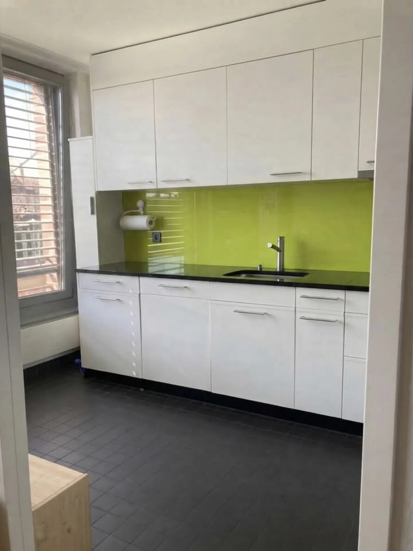 Spacious Apartment with Terrace - Photo 3 of 5