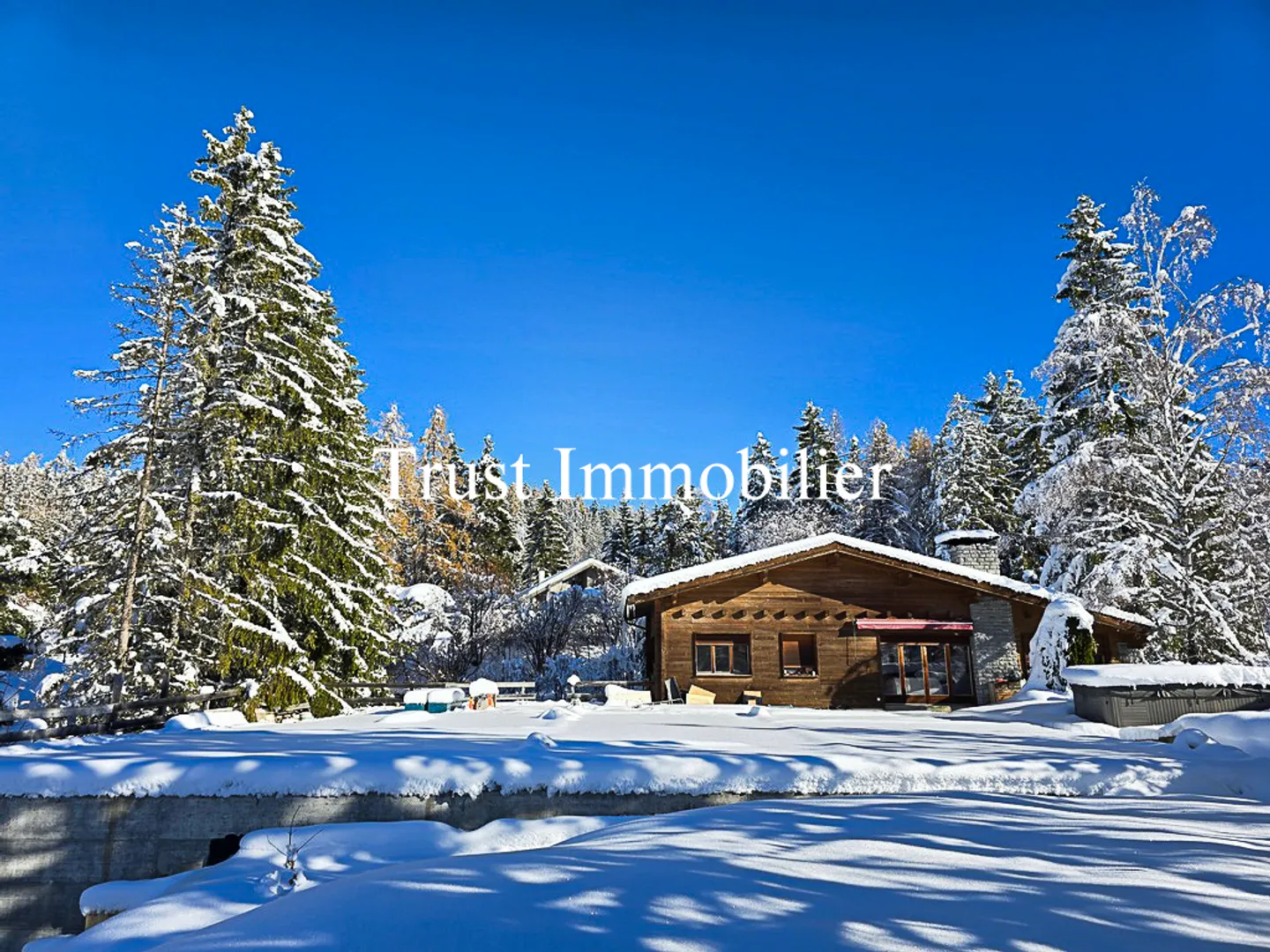 Chalet avec projet d'extension - Photo 1 sur 6