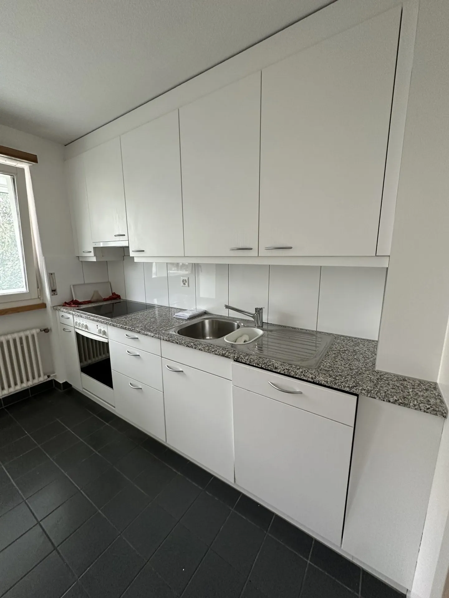 Appartamento accogliente di 4,5 stanze in posizione centrale - Foto 7 di 11