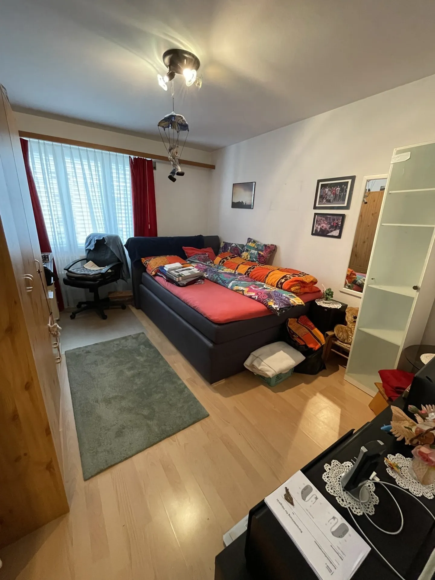 Appartamento accogliente di 4,5 stanze in posizione centrale - Foto 4 di 11