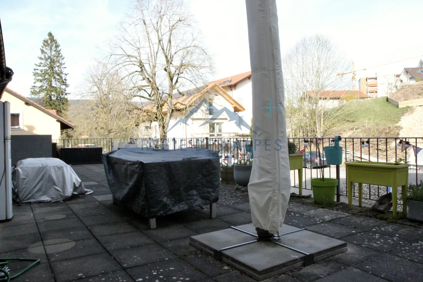 Modern 4.5-room apartment with terrace by the river in Vallorbe - Photo 11 of 14