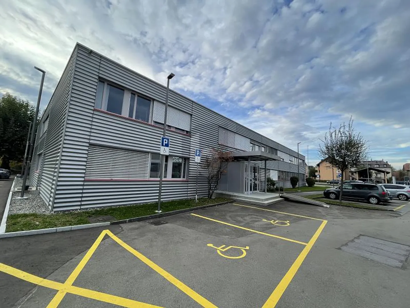 Spacious Office Space in Arbon - Photo 1 of 6