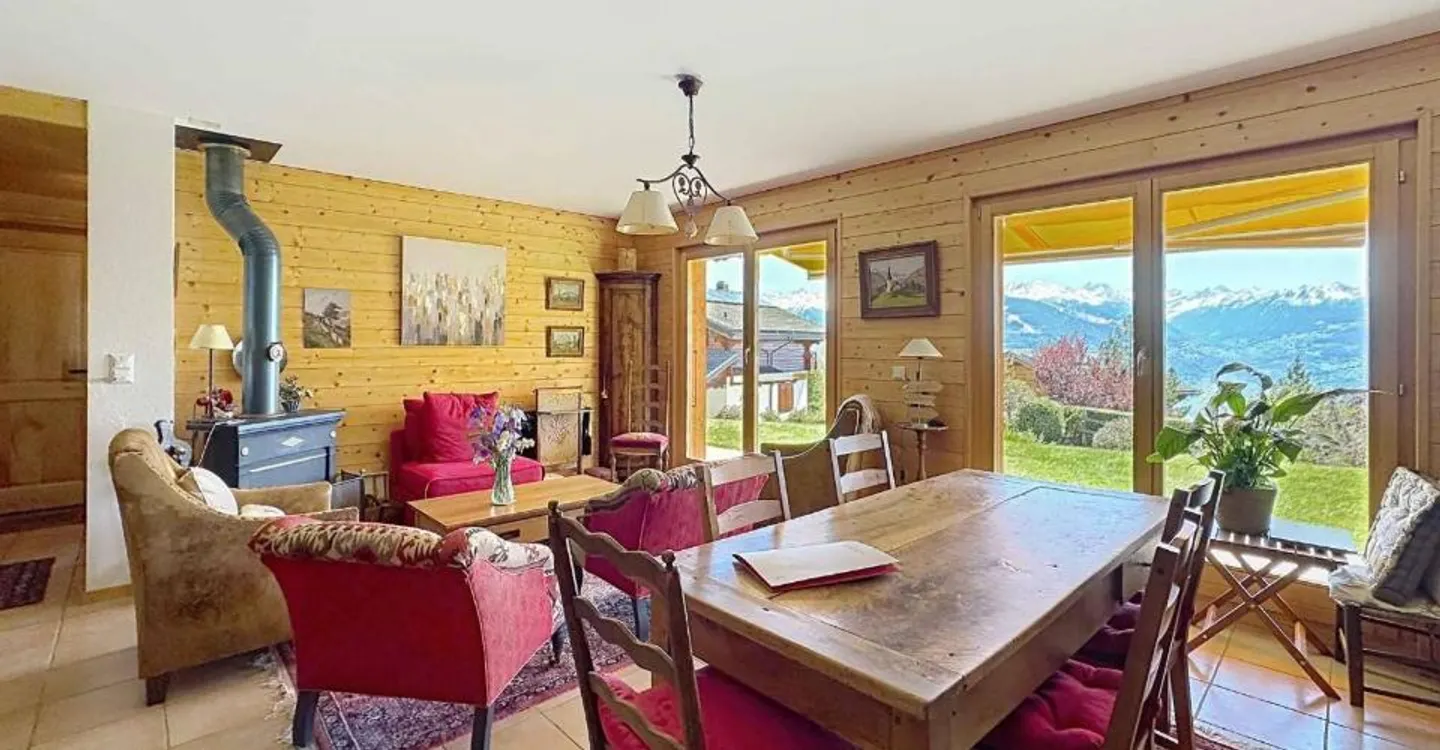 Herzstück: Charmante Duplexwohnung mit Garten und Panoramablick - Foto 4 von 13