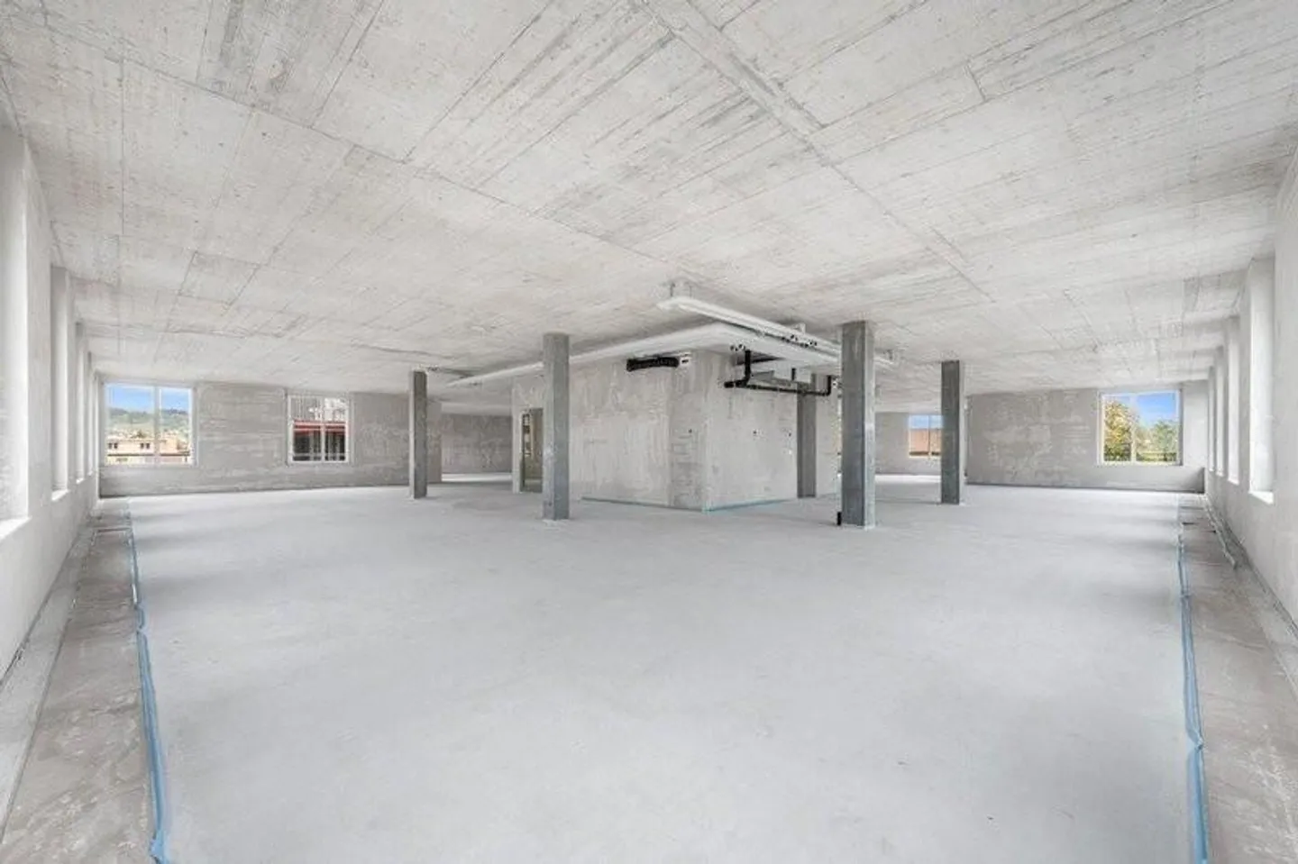 Emplacement attrayant avec potentiel ! - Photo 2 sur 8