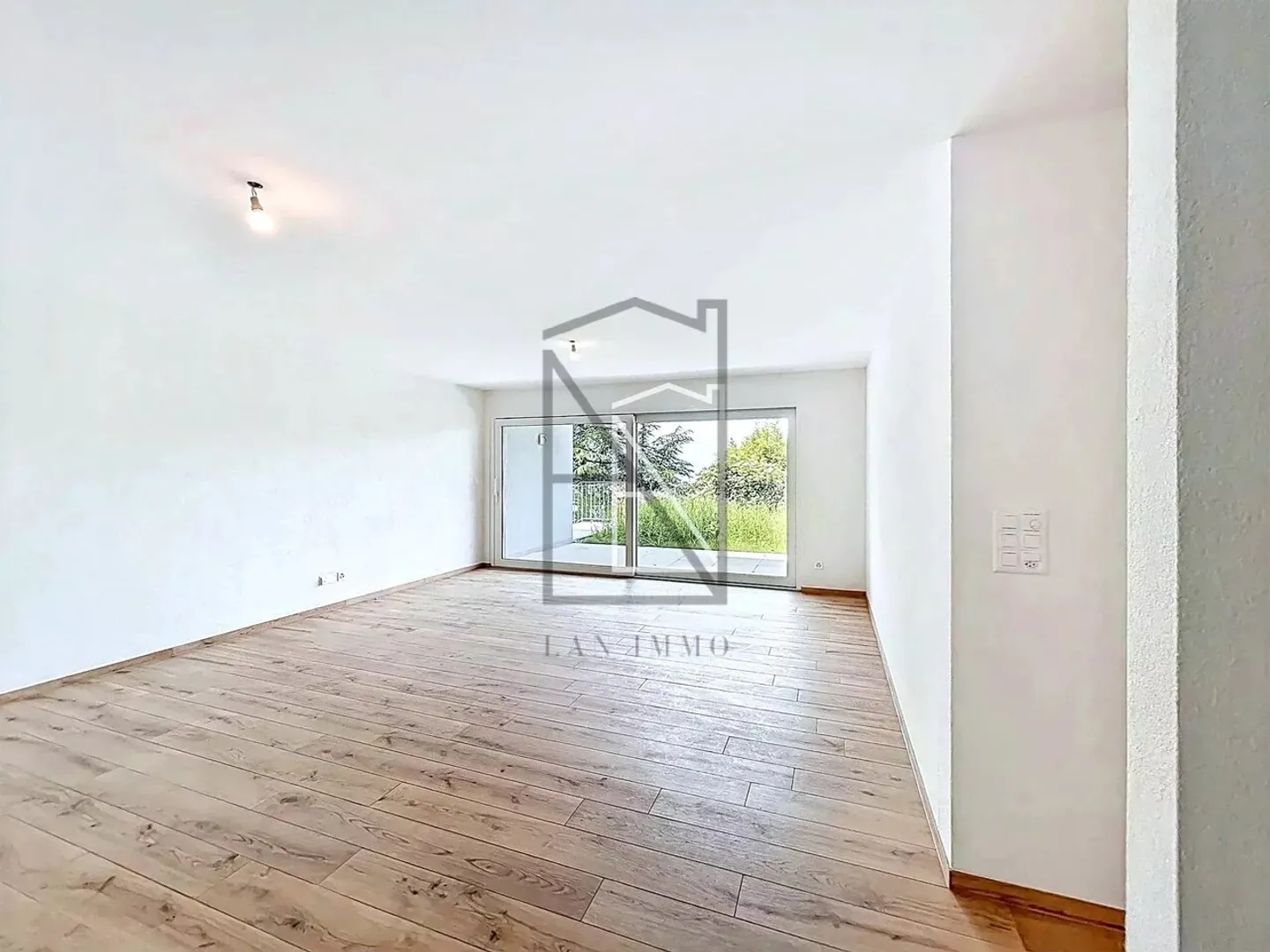 Nuovo appartamento di 4,5 locali con vista lago - Foto 8 di 13