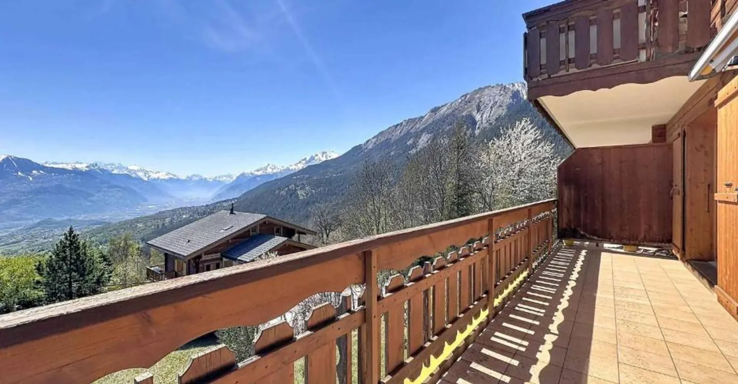 Herzstück: Charmante Duplexwohnung mit Garten und Panoramablick - Foto 11 von 13