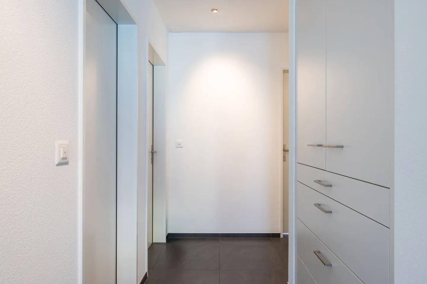 Vivere con stile, vivere rilassati - La tua oasi di 3,5 stanze a Thierachern - Foto 14 di 21